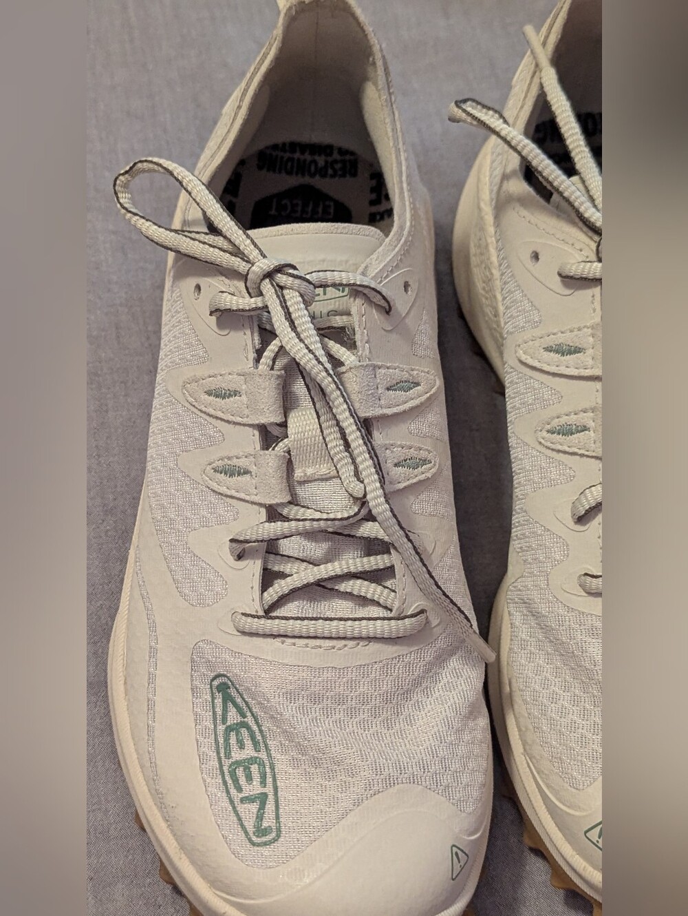 Keen Casual Lace-Up Sneakers in Off-White with Mint Logo